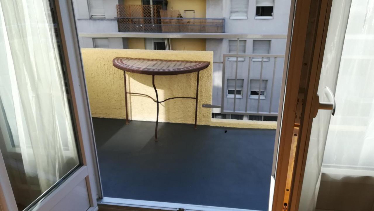 Charmant 3 Pieces 10 Min De Lyon Villeurbanne Luaran gambar