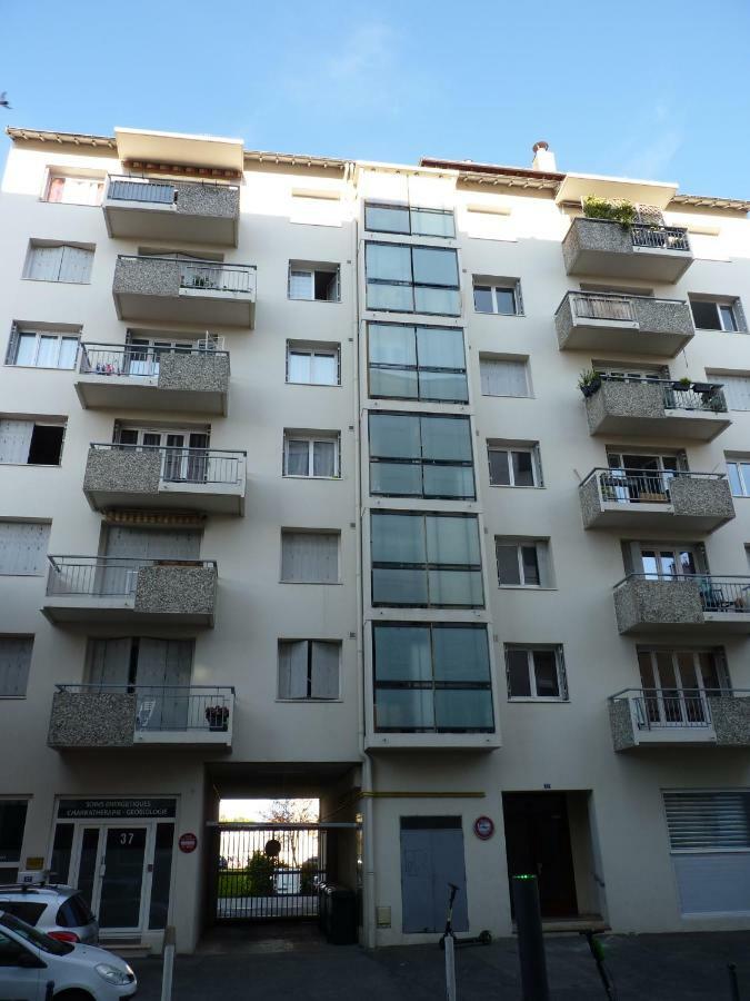 Charmant 3 Pieces 10 Min De Lyon Villeurbanne Luaran gambar